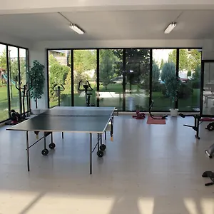 Appartement Airport 2, Otopeni